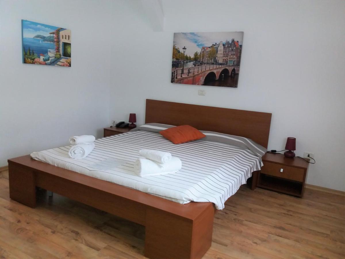 Hotel Vila Veneto Тимишоара Экстерьер фото