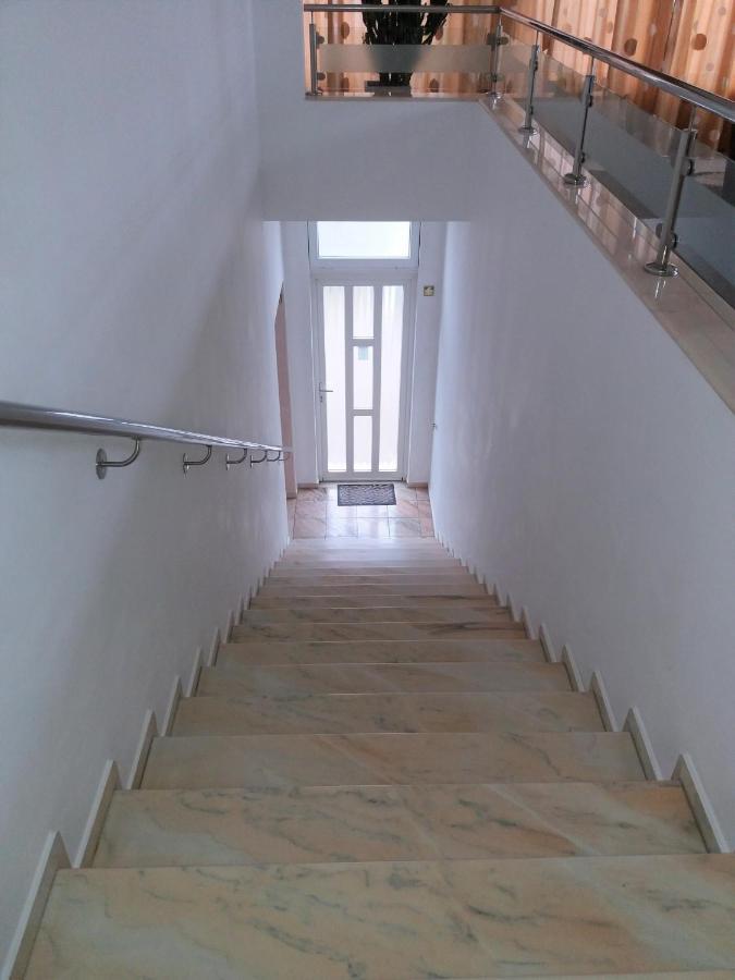 Hotel Vila Veneto Тимишоара Экстерьер фото