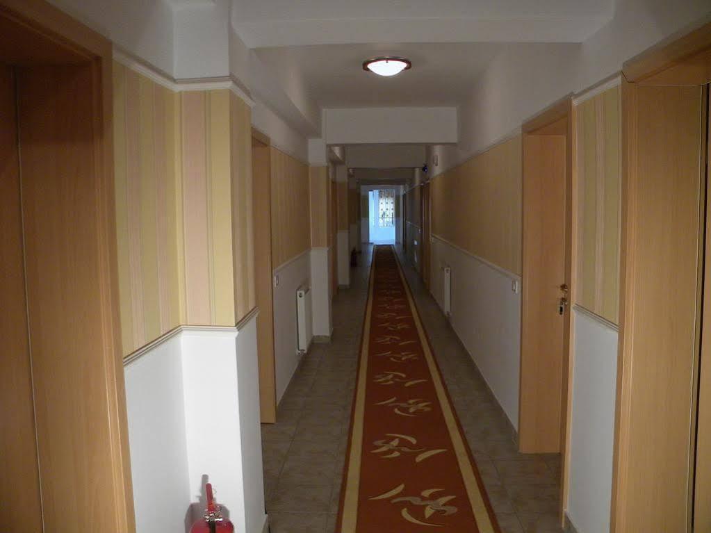 Hotel Vila Veneto Тимишоара Экстерьер фото