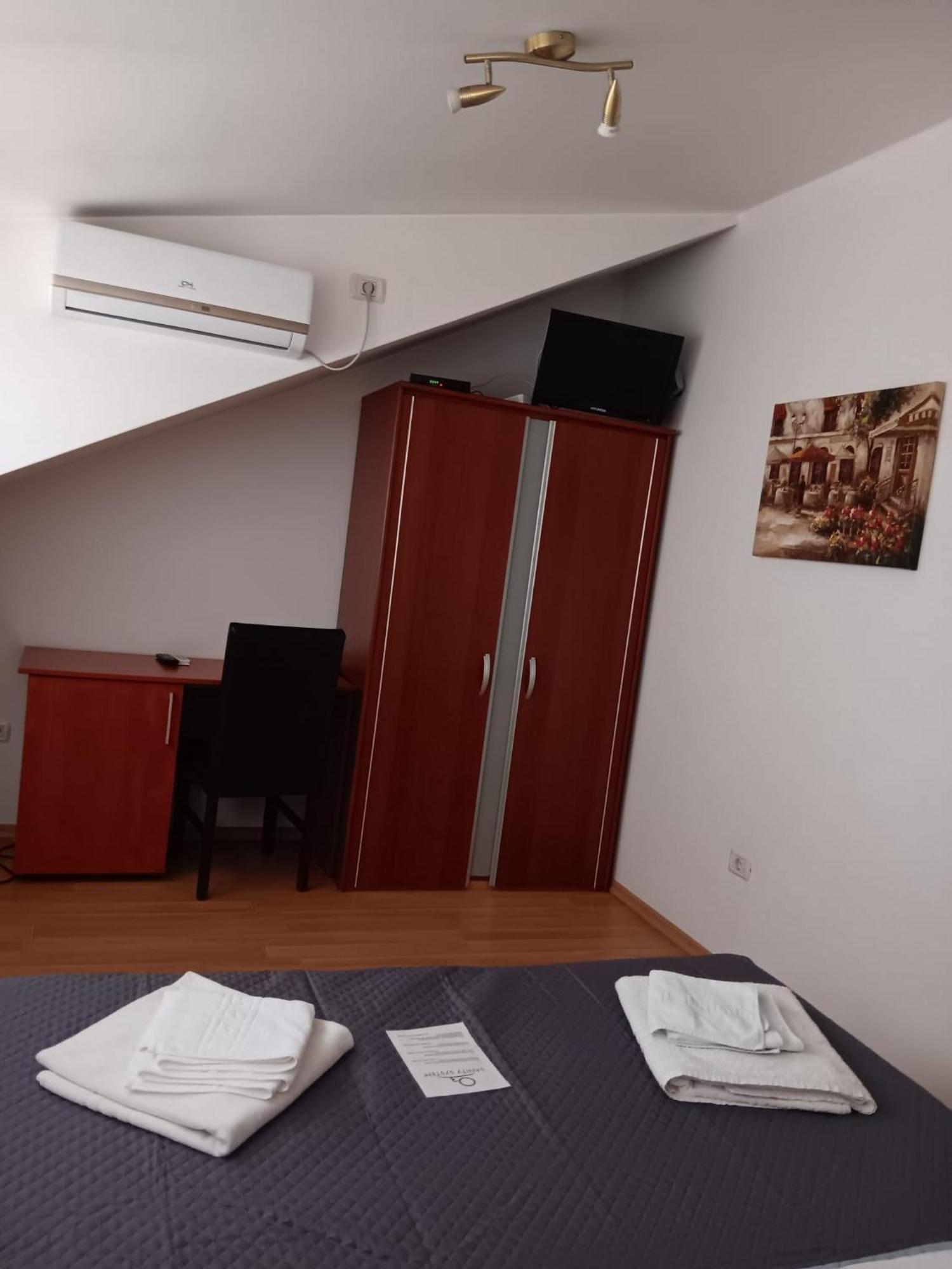 Hotel Vila Veneto Тимишоара Экстерьер фото